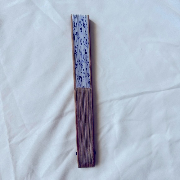 Japanese Fan - Picture 3 of 3